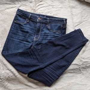 7S Hollister Jegging Dark Wash Stretch Jeans